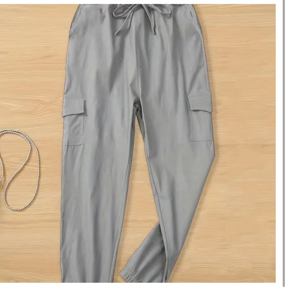Shein womens drawstring cargo pants size Med (6) Grey